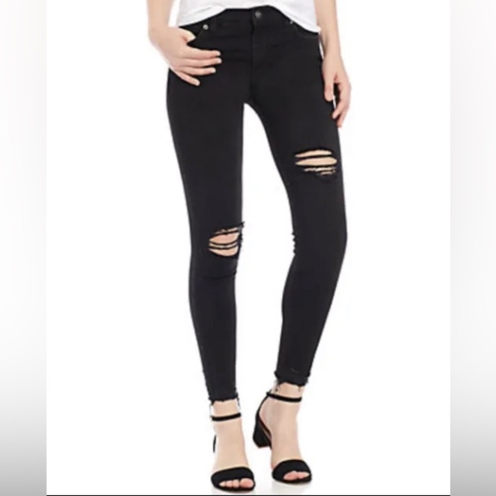 Free People Jeans Women’s Size 28 Black distressed Jeans Shark Bite Skinny Denim